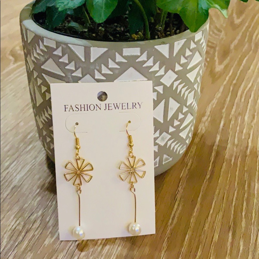 NWT Handmade Pearl Earrings